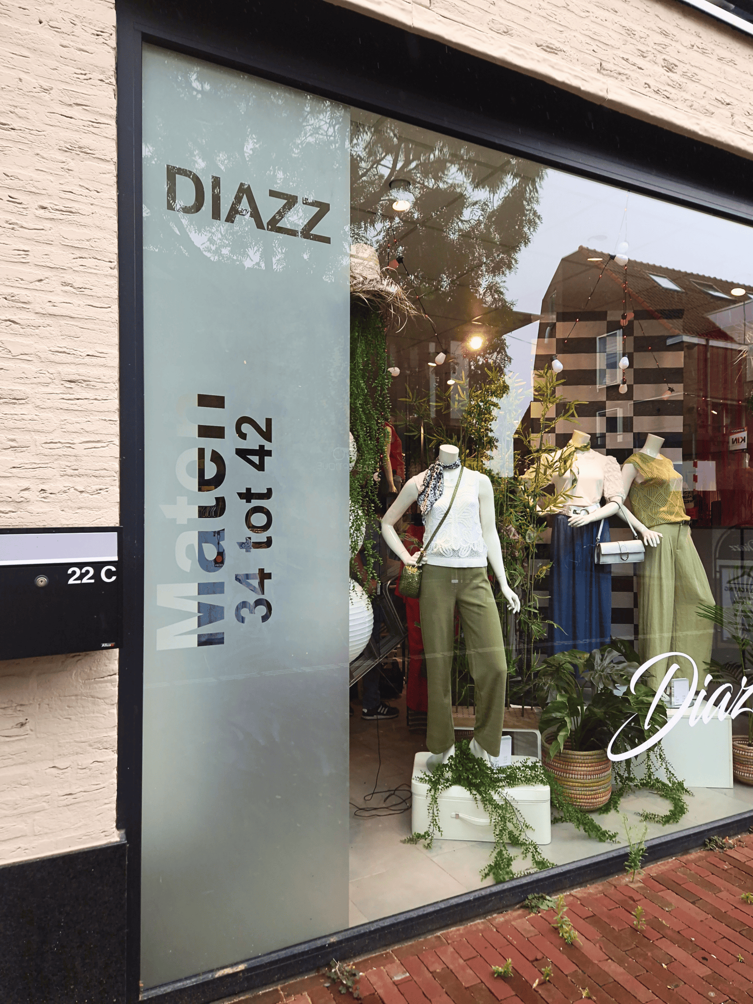 raamfolie in oss Diazz